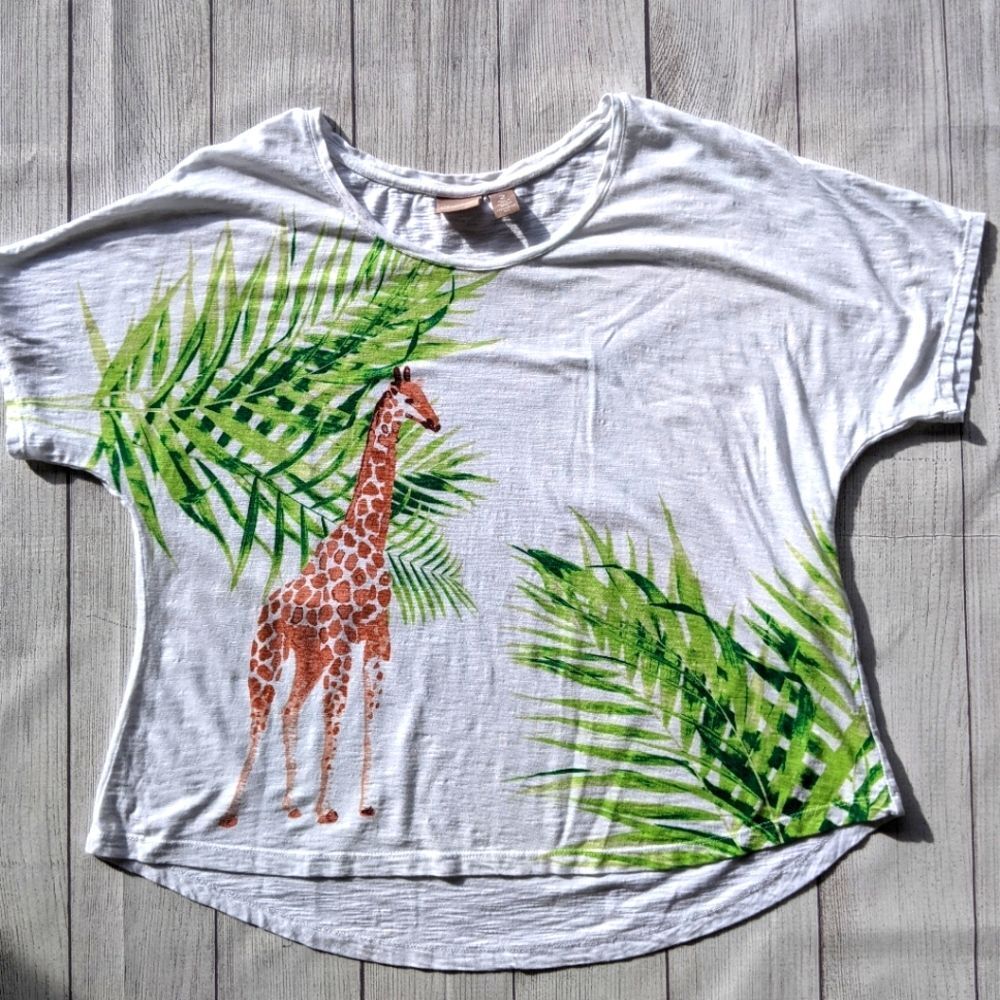 Chico's size 2 white giraffe palm leaf shirt